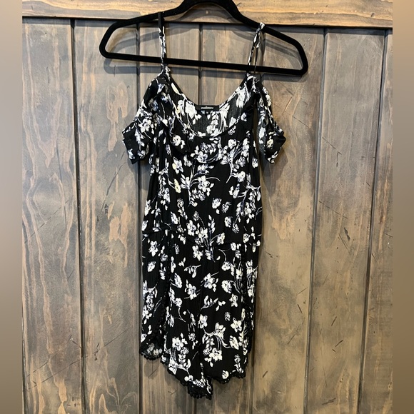 Floral summer romper - Picture 2 of 3